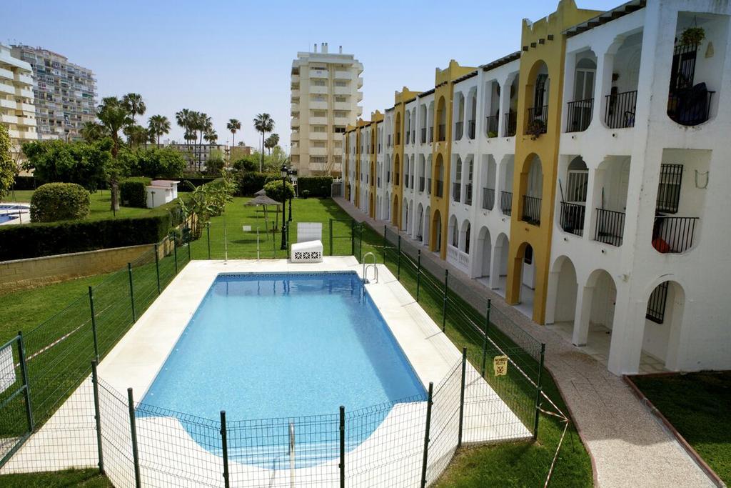 Apartamento Andalucia Бенальмадена Екстер'єр фото